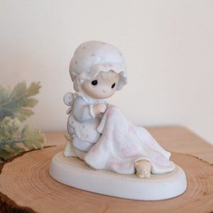 Vintage Precious Moments crafty girl with kitten, 1984 Love covers all